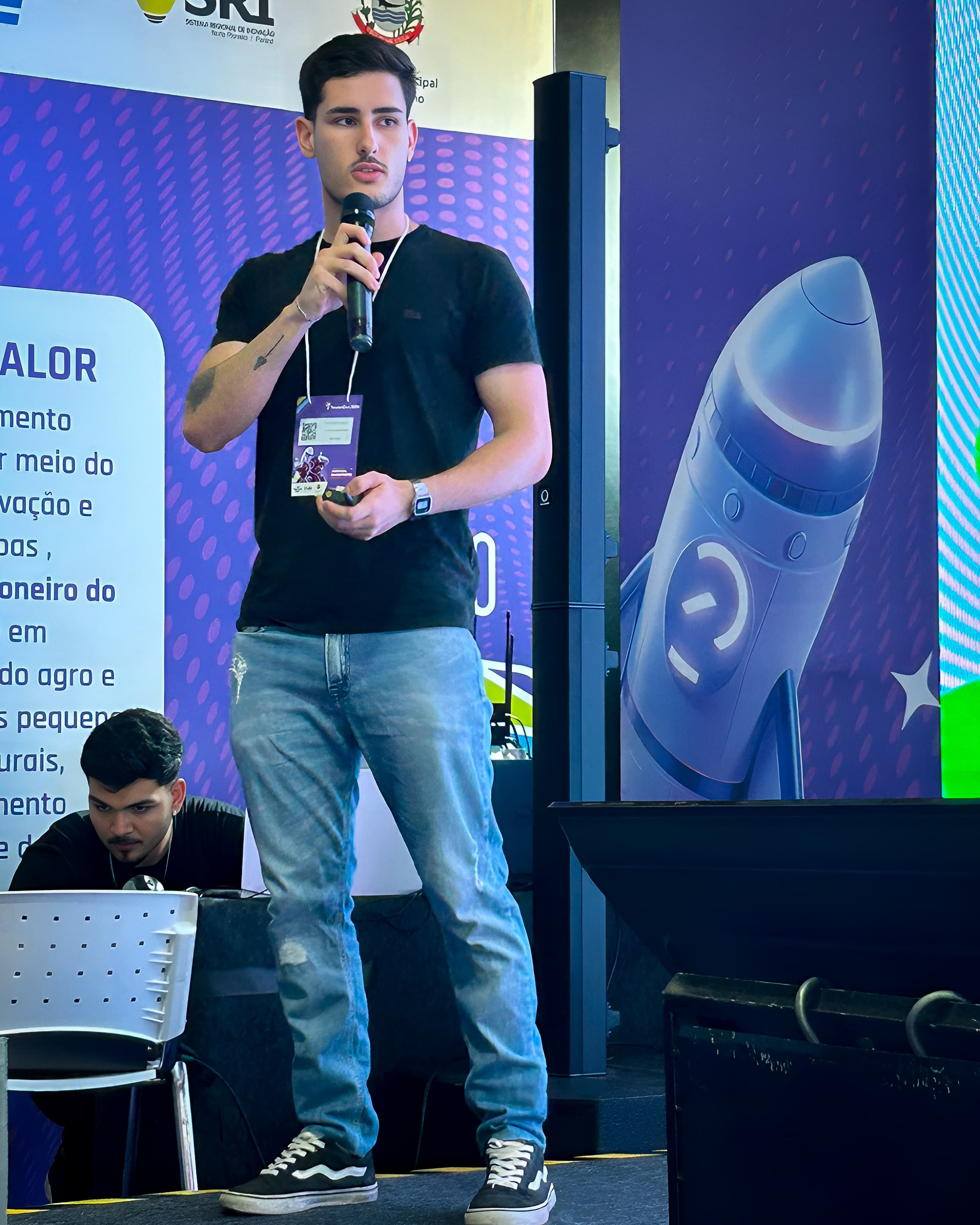 Ícaro Queiroz Reccanello